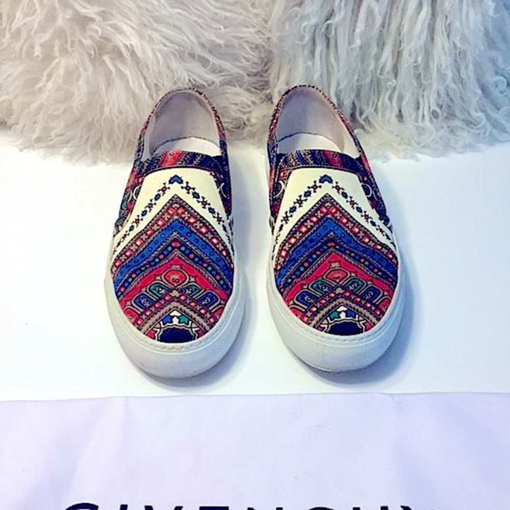 Givenchy silk paisley slip on sneakers 39 size 9